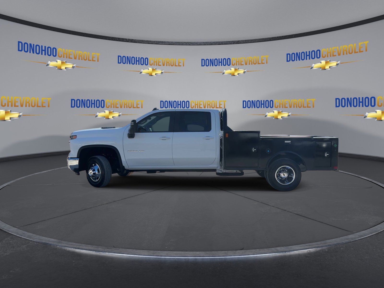 New 2026 Chevrolet Silverado 3500 LT w/ Convenience Package image 8