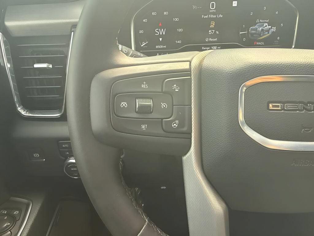 Used 2025 GMC Sierra 2500 Denali AWD/4WD image 17