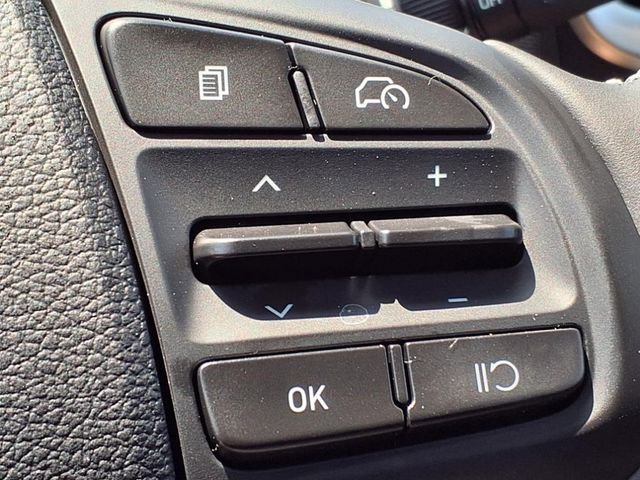 New 2025 Hyundai Venue SEL image 25