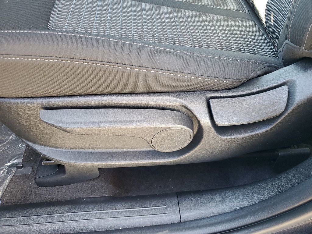 Used 2025 Kia Sorento LX FWD image 7