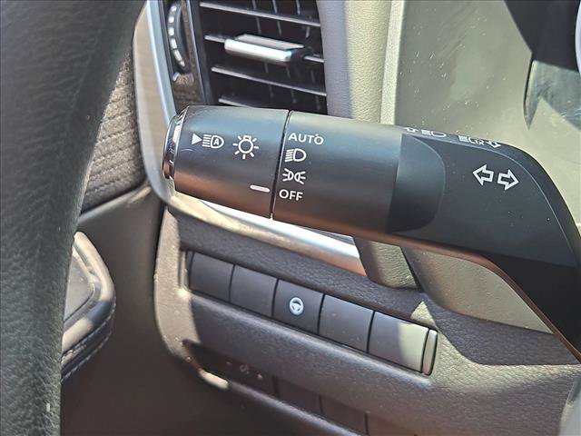Used 2022 Nissan Rogue SV AWD/4WD image 10