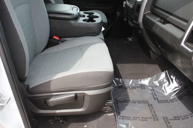 Used 2024 RAM 1500 Classic SLT AWD/4WD image 27