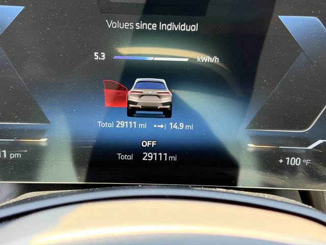 Certified 2024 BMW iX xDrive50 w/ Sport Package AWD/4WD image 27