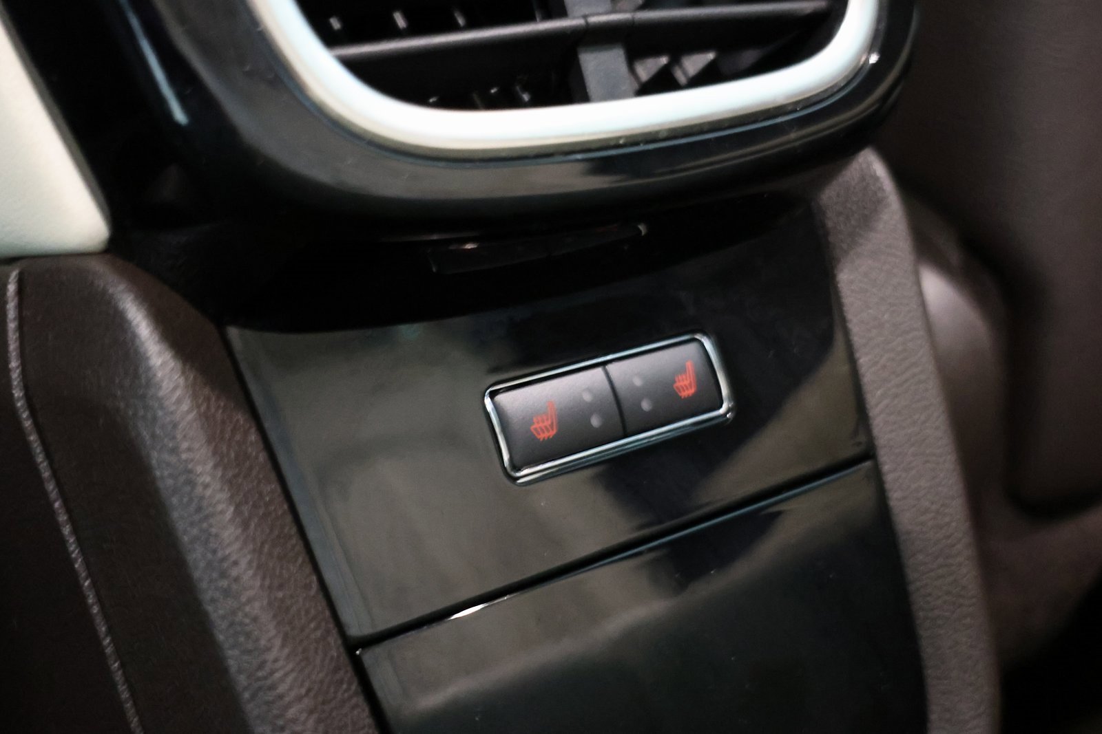 Used 2022 Lincoln Nautilus Black Label w/ Class II Trailer Tow Package image 33