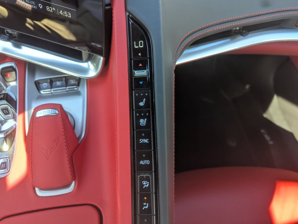 Used 2023 Chevrolet Corvette Stingray Premium Conv w/ Z51 Performance Package RWD image 38