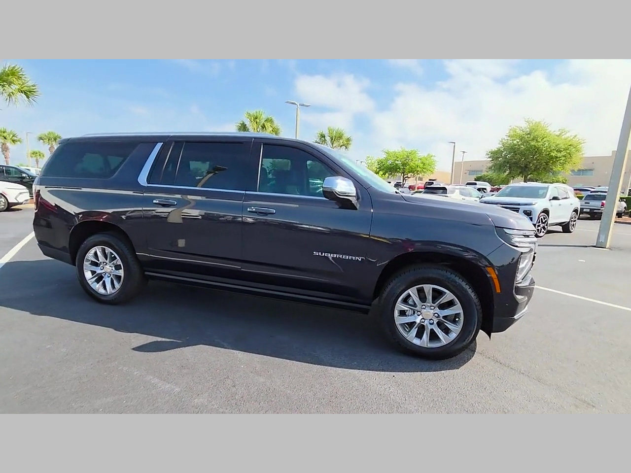 New 2025 Chevrolet Suburban Premier image 23