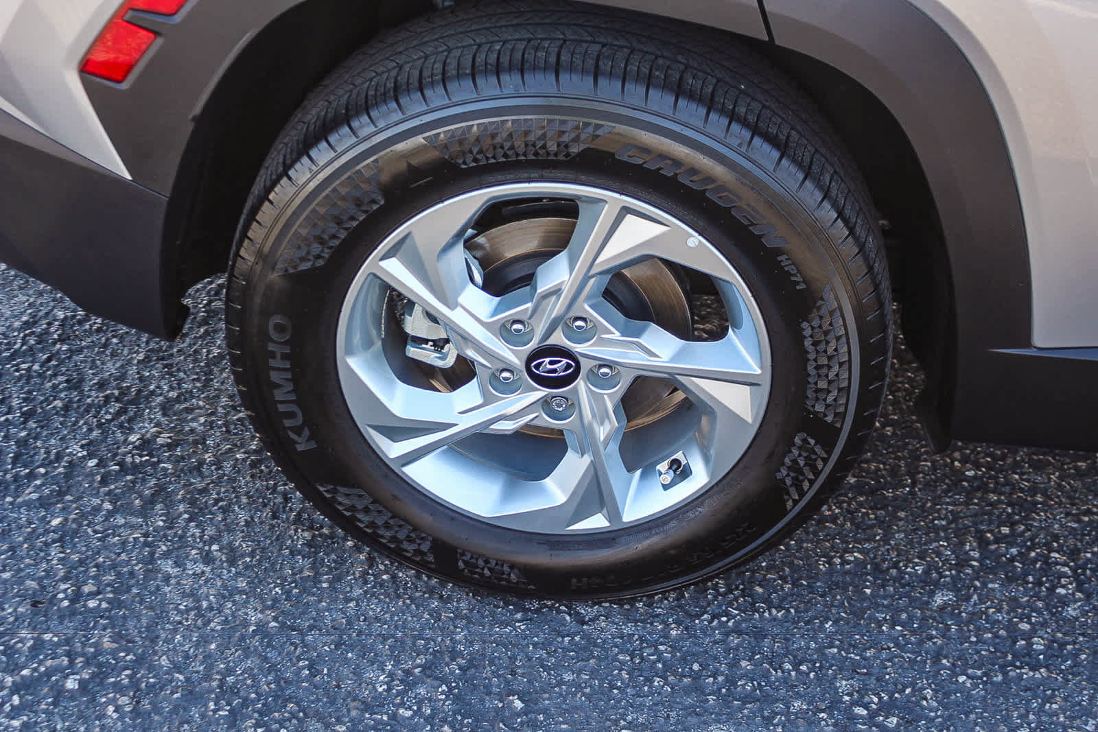 Certified 2024 Hyundai Tucson SEL FWD image 11