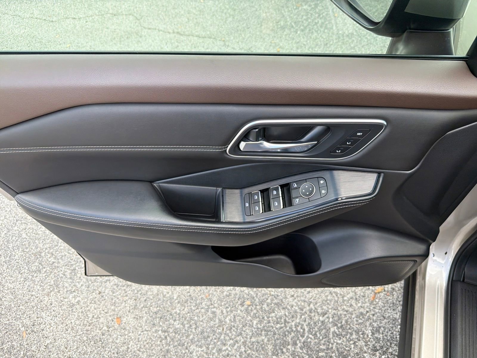 Used 2021 Nissan Rogue SL image 19