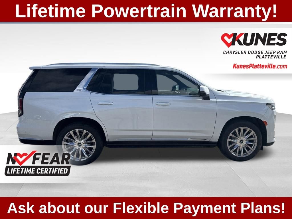 Used 2023 Cadillac Escalade Premium Luxury image 2