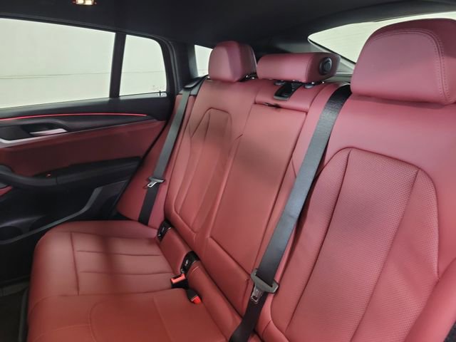 Used 2025 BMW X4 xDrive30i w/ Premium Package image 27