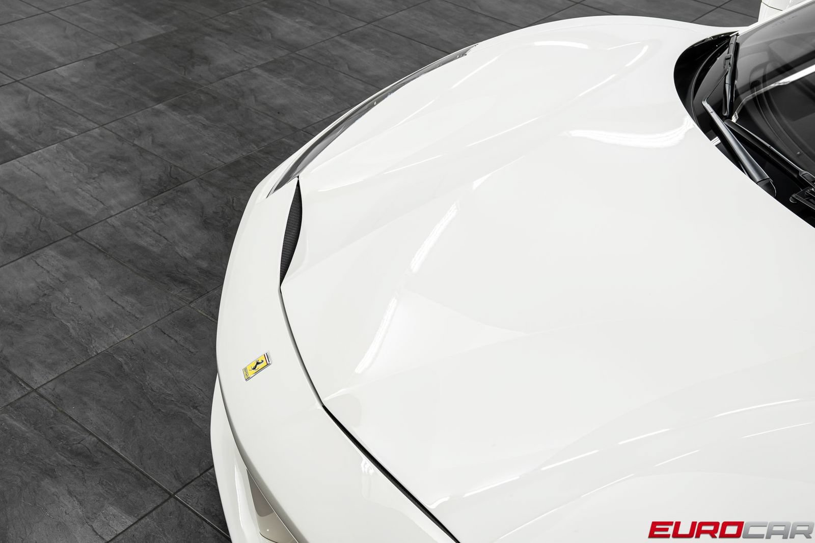 Used 2019 Ferrari 488 Spider RWD image 11