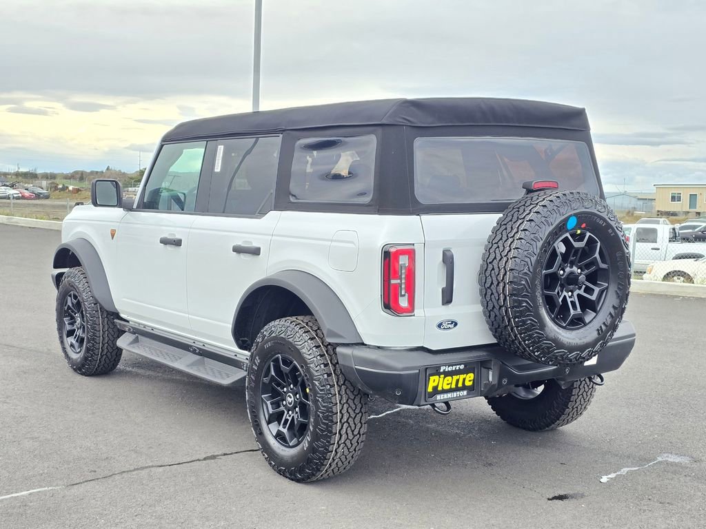 New 2026 Ford Bronco Badlands image 4
