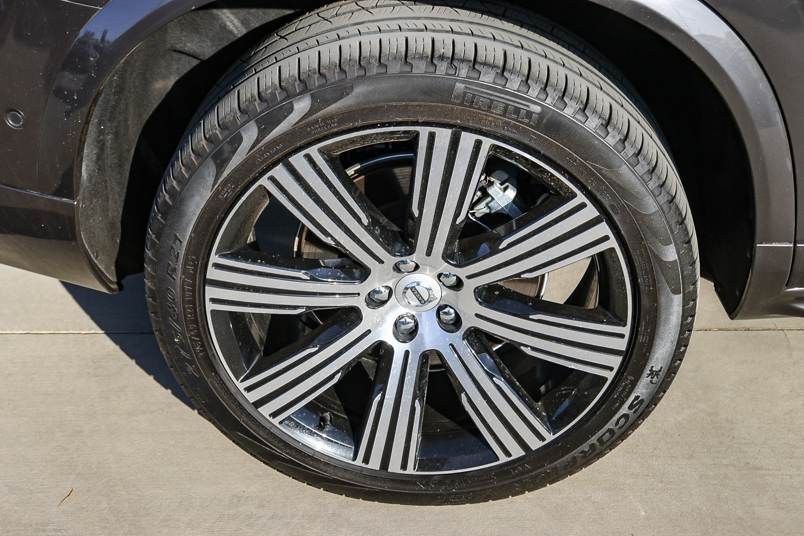 Used 2024 Volvo XC90 T8 Plus AWD/4WD image 11