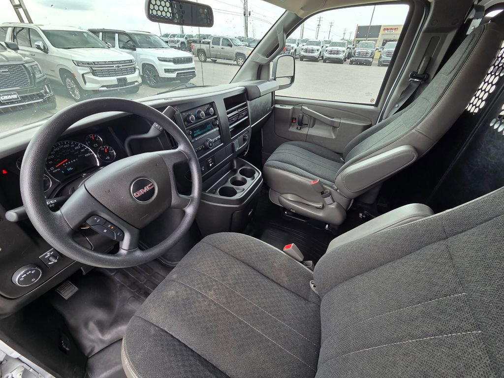 Used 2024 GMC Savana 2500 w/ Driver Convenience Package image 10