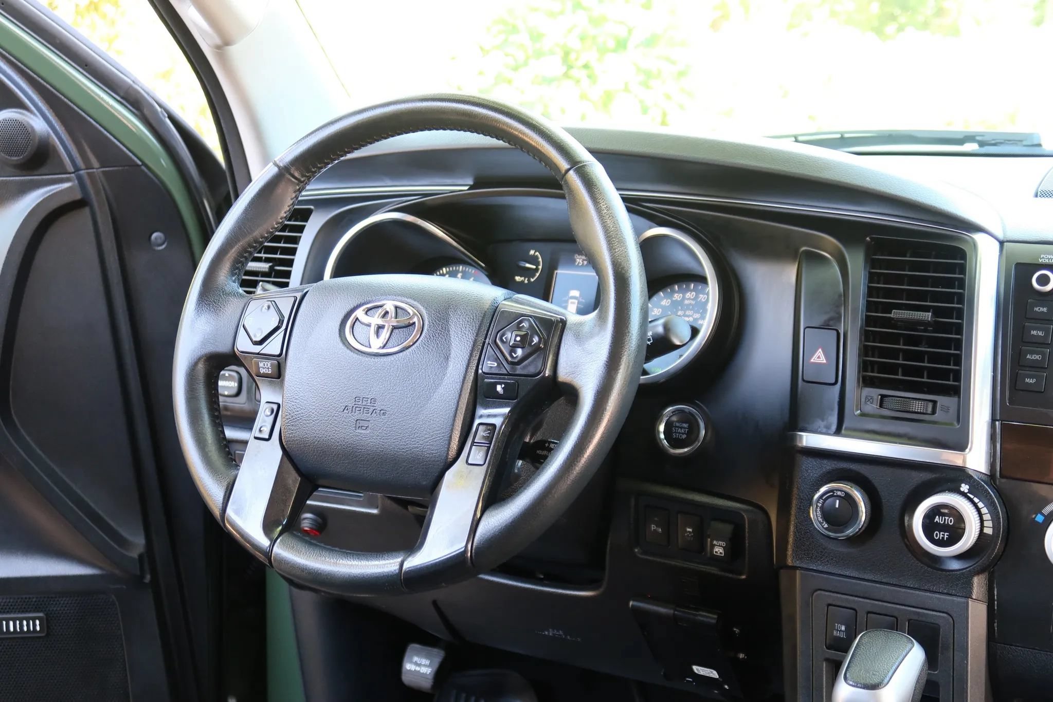 Used 2020 Toyota Sequoia TRD Pro AWD/4WD image 41