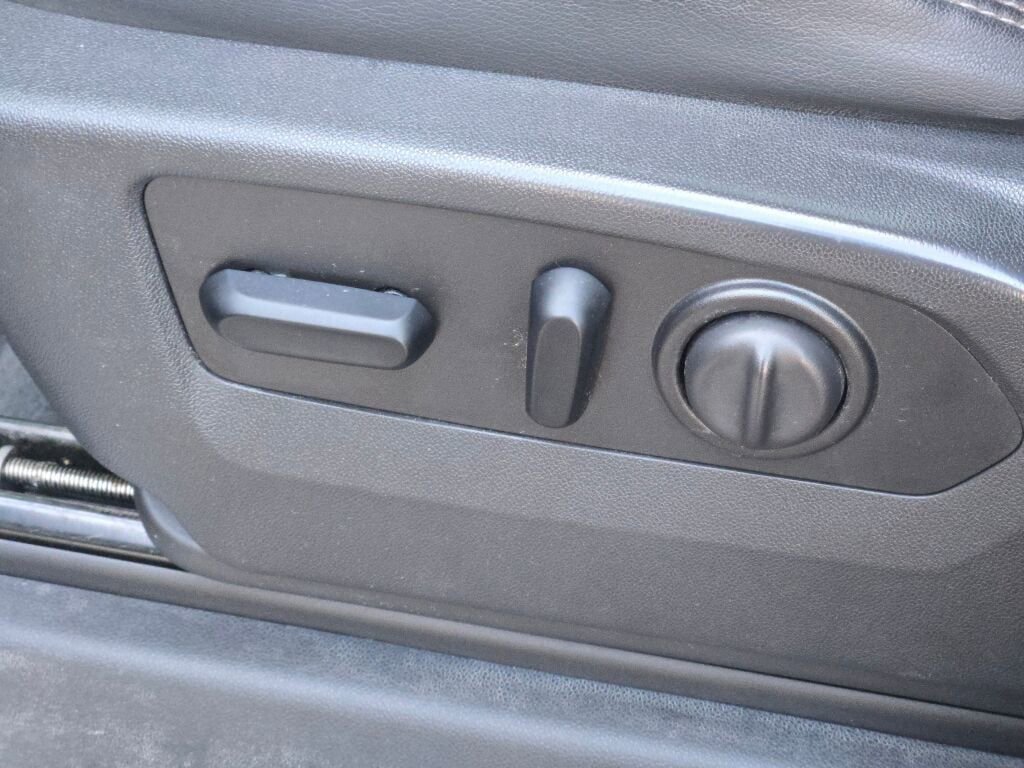 Used 2021 Chevrolet Silverado 2500 High Country AWD/4WD image 26