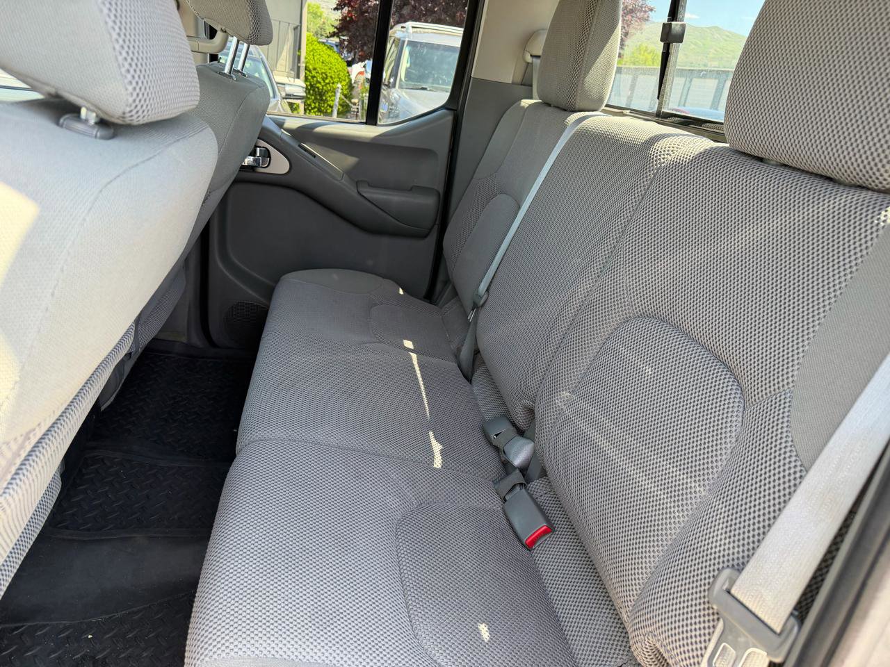 Used 2017 Nissan Frontier SV AWD/4WD image 11