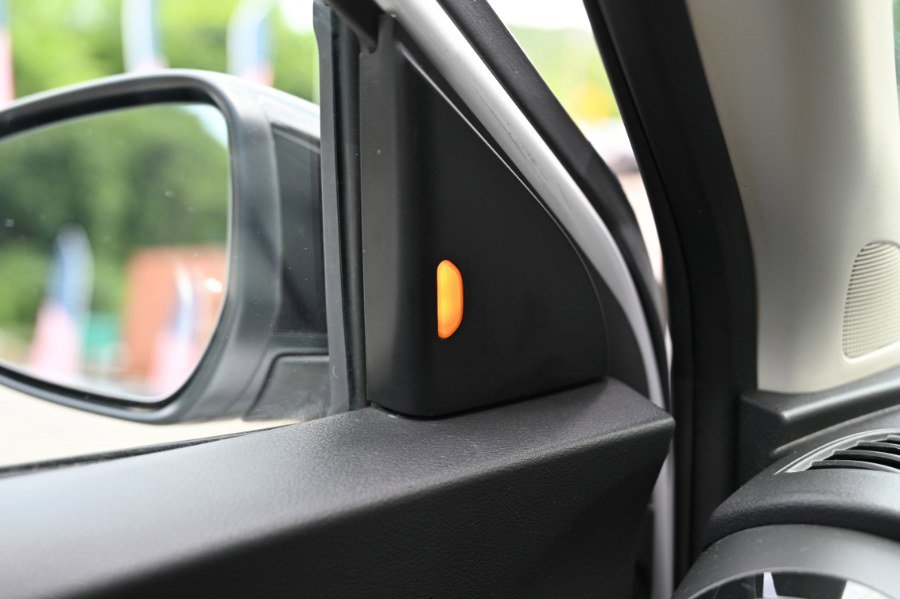 Used 2023 Nissan Kicks SV image 18