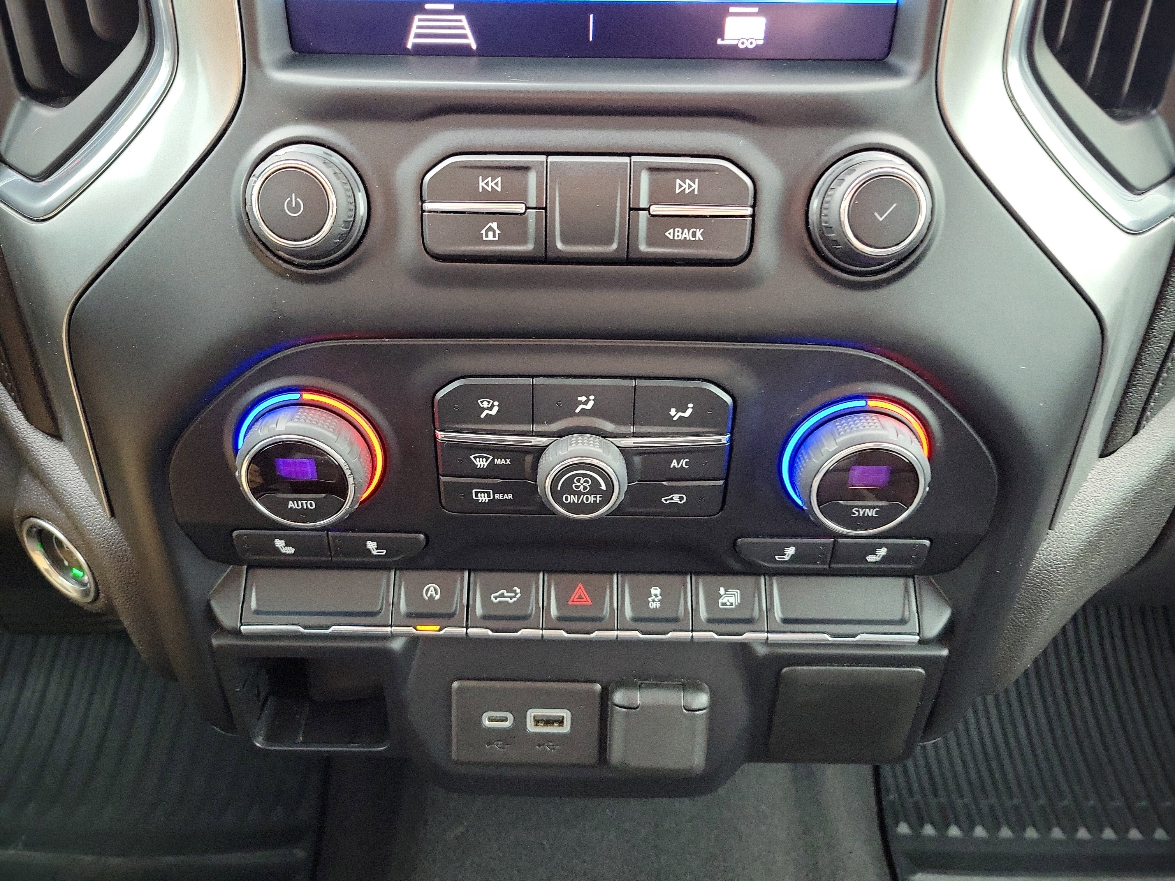 Used 2020 Chevrolet Silverado 1500 LT w/ All-Star Edition image 33