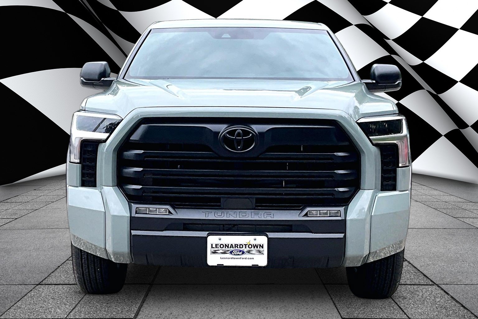 Used 2026 Toyota Tundra SR5 AWD/4WD image 3
