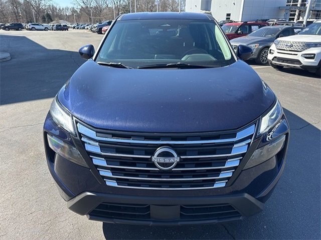 Used 2025 Nissan Rogue SV image 8