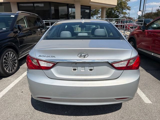 Used 2013 Hyundai Sonata GLS w/ Popular Equipment Pkg FWD image 3