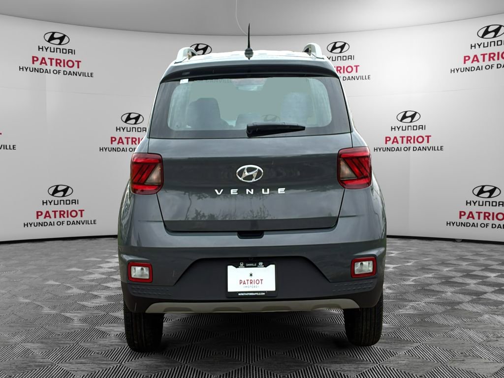 New 2026 Hyundai Venue SEL FWD image 4