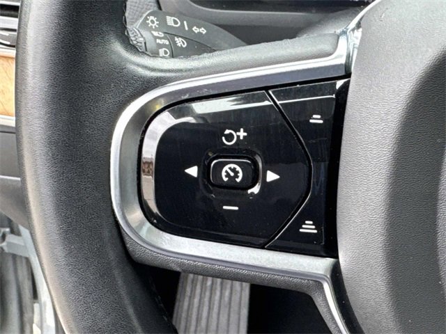 Used 2024 Volvo XC90 B6 Plus w/ Protection Package Premier image 26