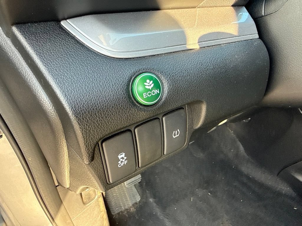 Used 2015 Honda CR-V LX image 17
