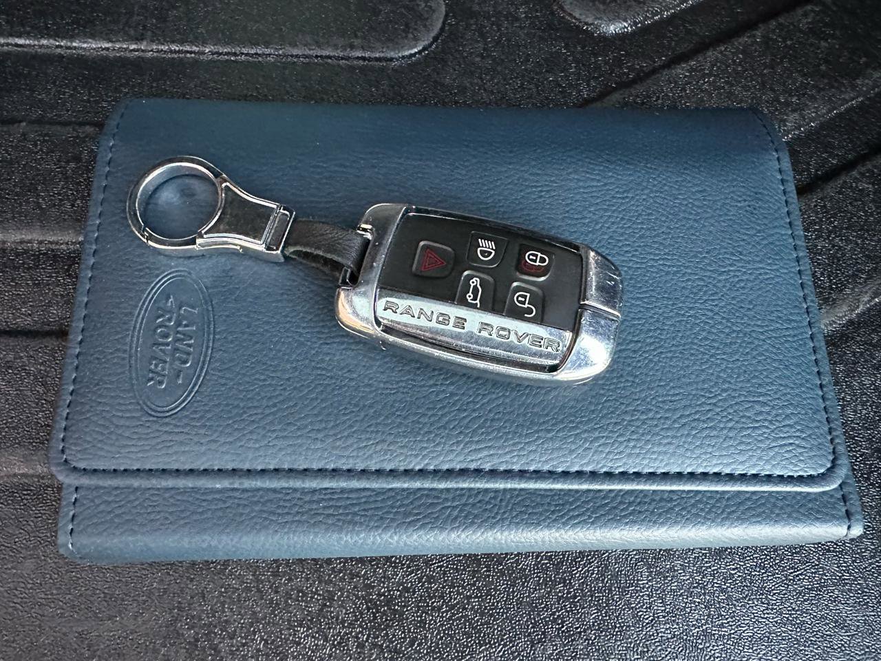 Used 2015 Land Rover Range Rover Sport SVR image 37