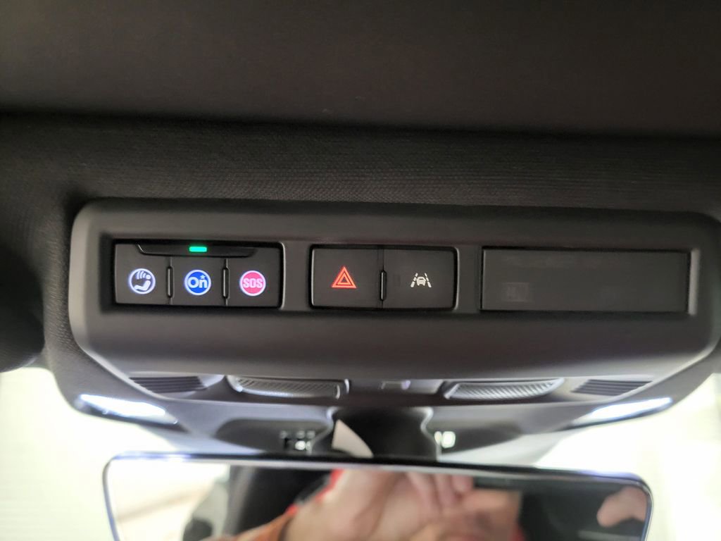 Used 2024 Chevrolet Corvette Stingray Coupe w/ 1LT image 13