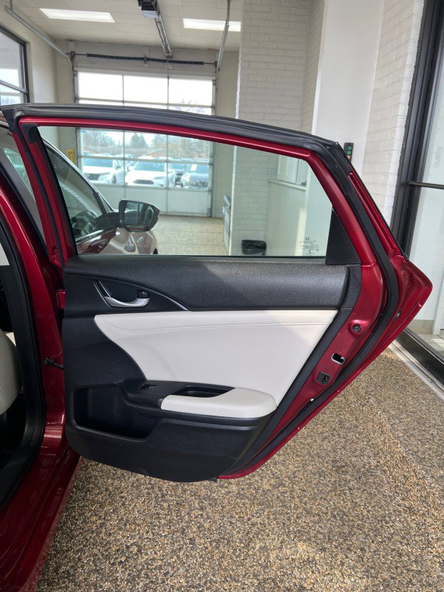 Used 2021 Honda Insight Touring image 15