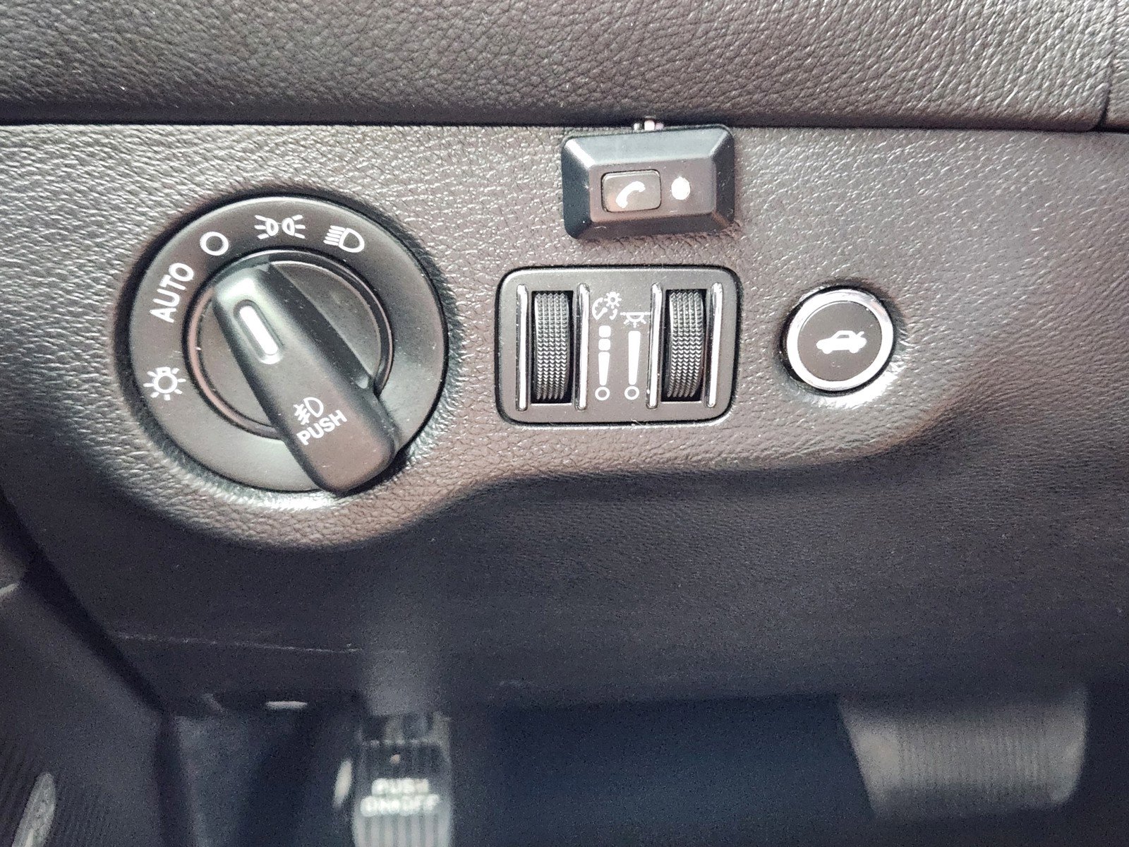 Used 2021 Dodge Challenger GT w/ Blacktop Package image 18