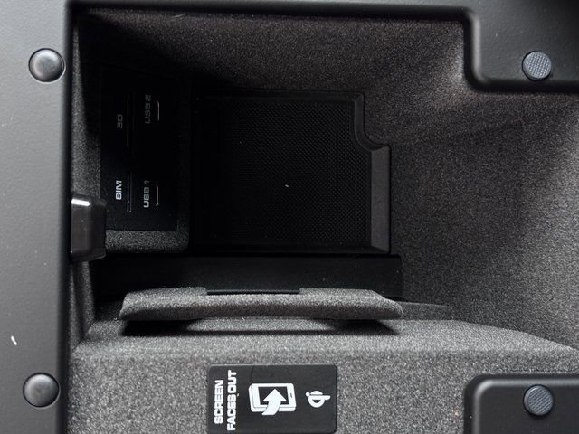 Certified 2026 Porsche Macan image 24