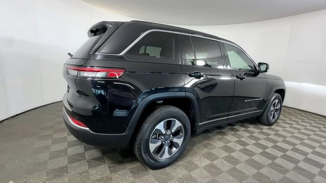 Used 2023 Jeep Grand Cherokee 4WD 4xe w/ Luxury Tech Group II image 5