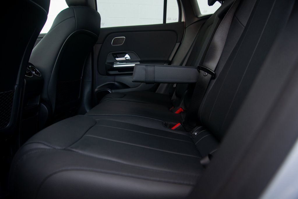 Certified 2025 Mercedes-Benz GLA 250 4MATIC image 25