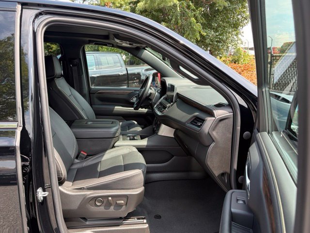 Used 2023 Chevrolet Tahoe Premier w/ Advanced Technology Package AWD/4WD image 26