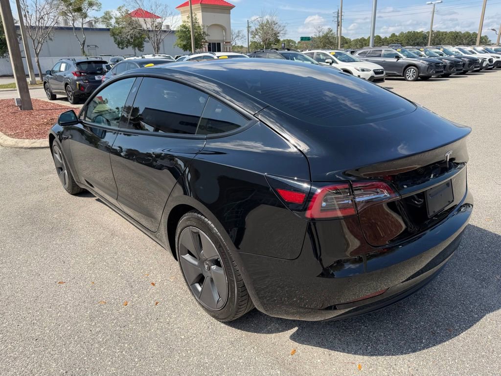 Used 2021 Tesla Model 3 Standard Range Plus image 7