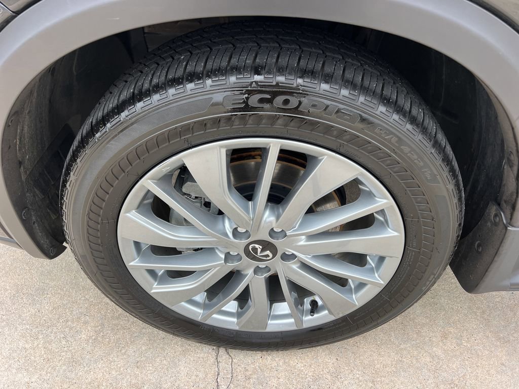 Certified 2025 INFINITI QX50 Luxe image 9