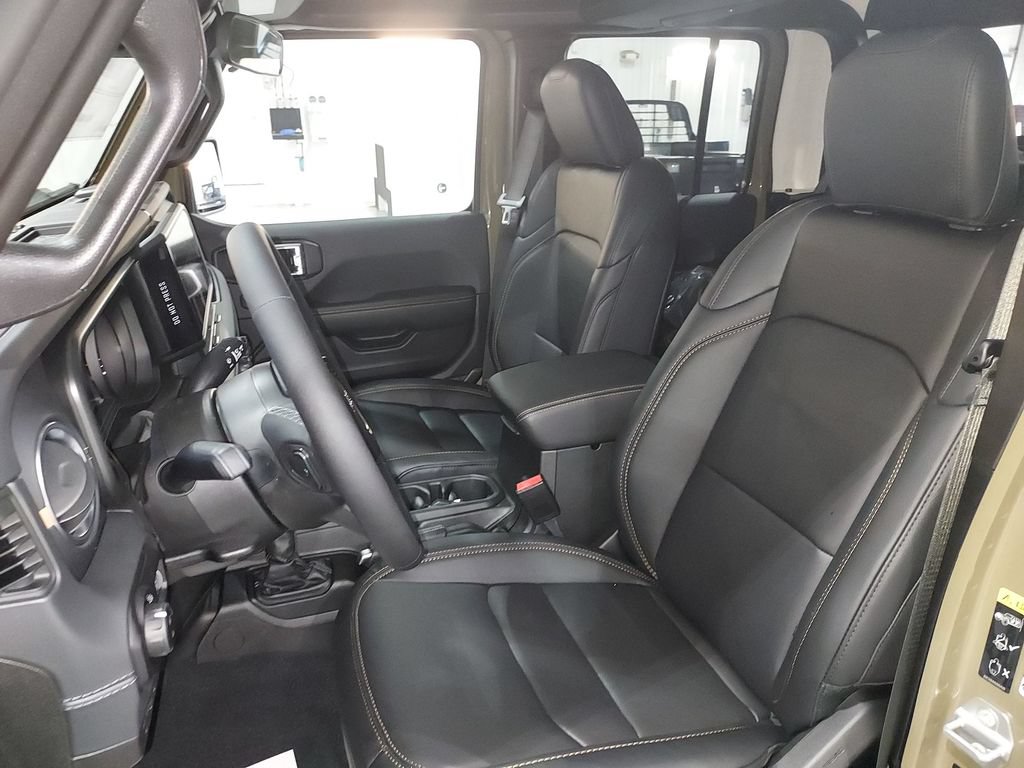 New 2026 Jeep Gladiator Sport AWD/4WD image 17