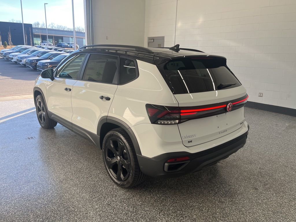 New 2026 Volkswagen Taos SE AWD/4WD image 3