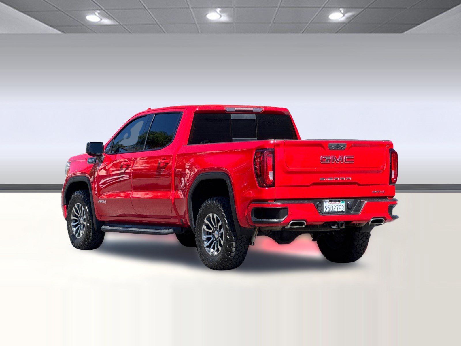 Used 2021 GMC Sierra 1500 AT4 w/ AT4 Value Package AWD/4WD image 3