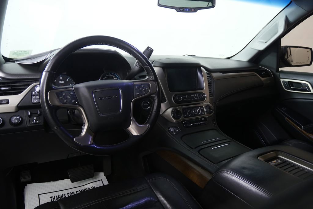 Used 2018 GMC Yukon Denali image 17