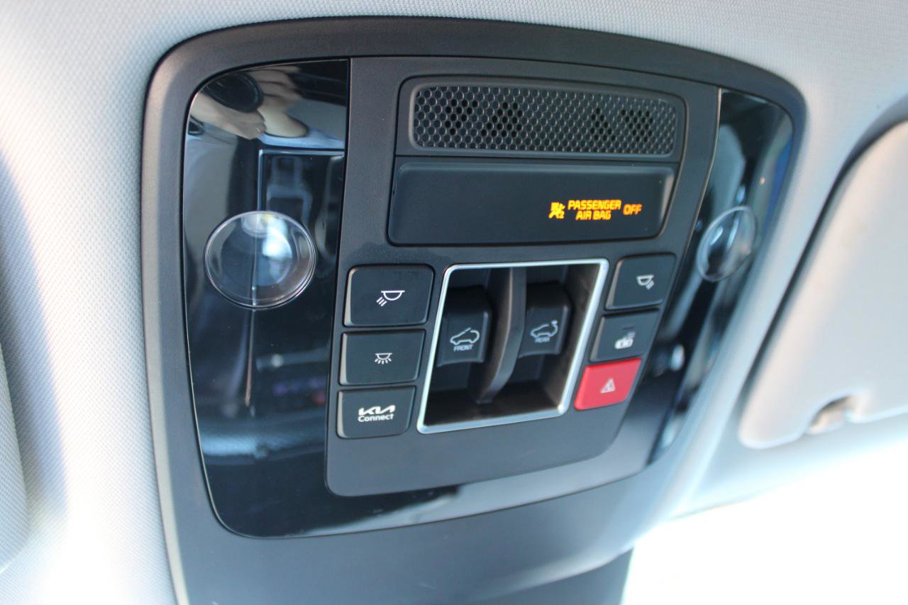 Used 2024 Kia Carnival SX Prestige image 38