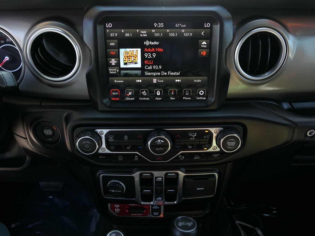 Used 2021 Jeep Wrangler Unlimited Rubicon AWD/4WD image 18