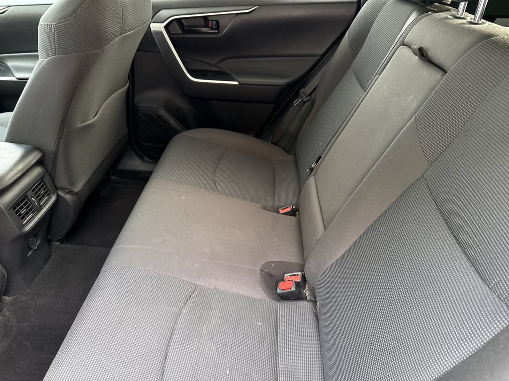 Used 2023 Toyota RAV4 LE FWD image 17