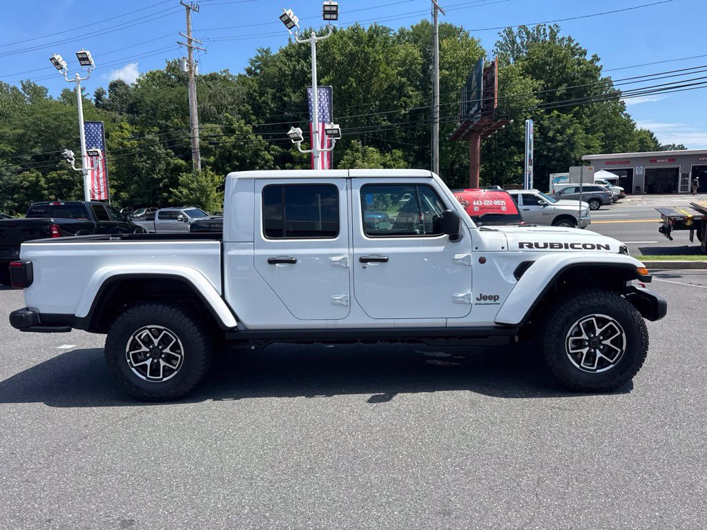 New 2026 Jeep Gladiator Rubicon w/ Steel Power Dome Hood Package AWD/4WD image 4