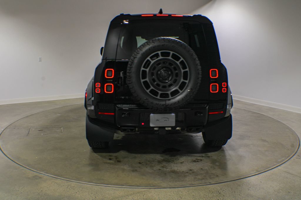 New 2026 Land Rover Defender 110 OCTA AWD/4WD image 4