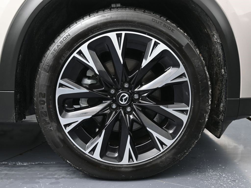 Used 2024 MAZDA CX-90 Plug-In Hybrid w/ Premium Plus image 15