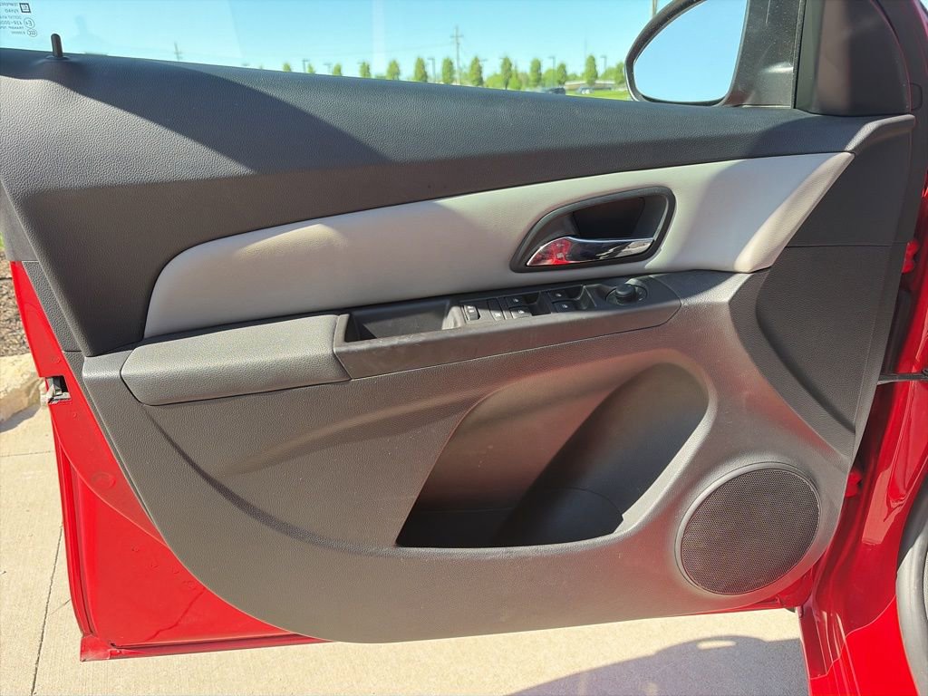 Used 2016 Chevrolet Cruze LS FWD image 36